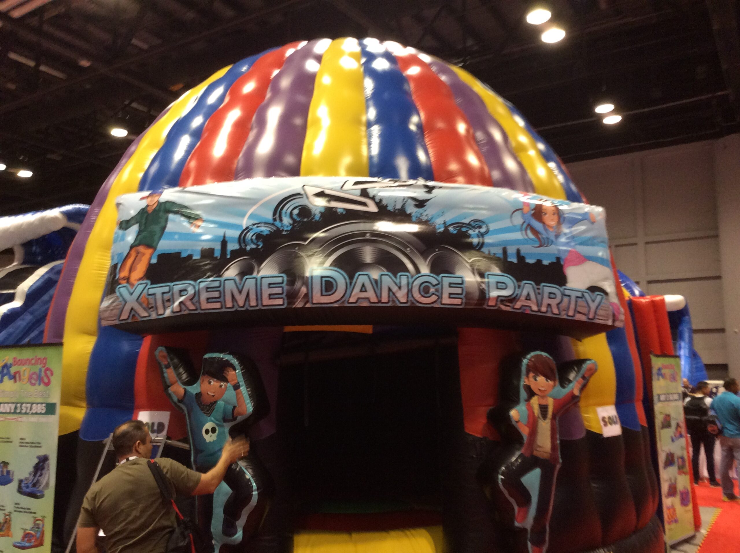 Inflatable extreme dance party bouncer